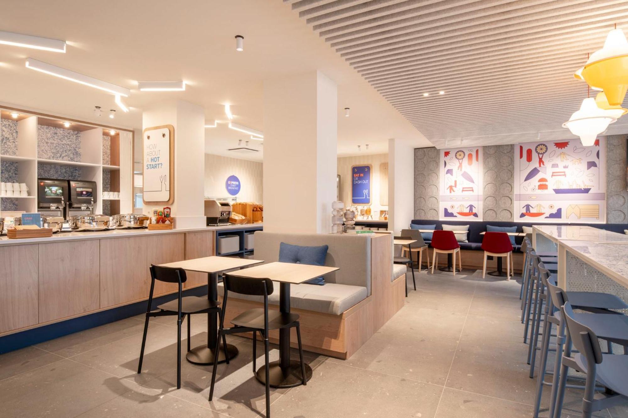 Express & By Ihg 3*