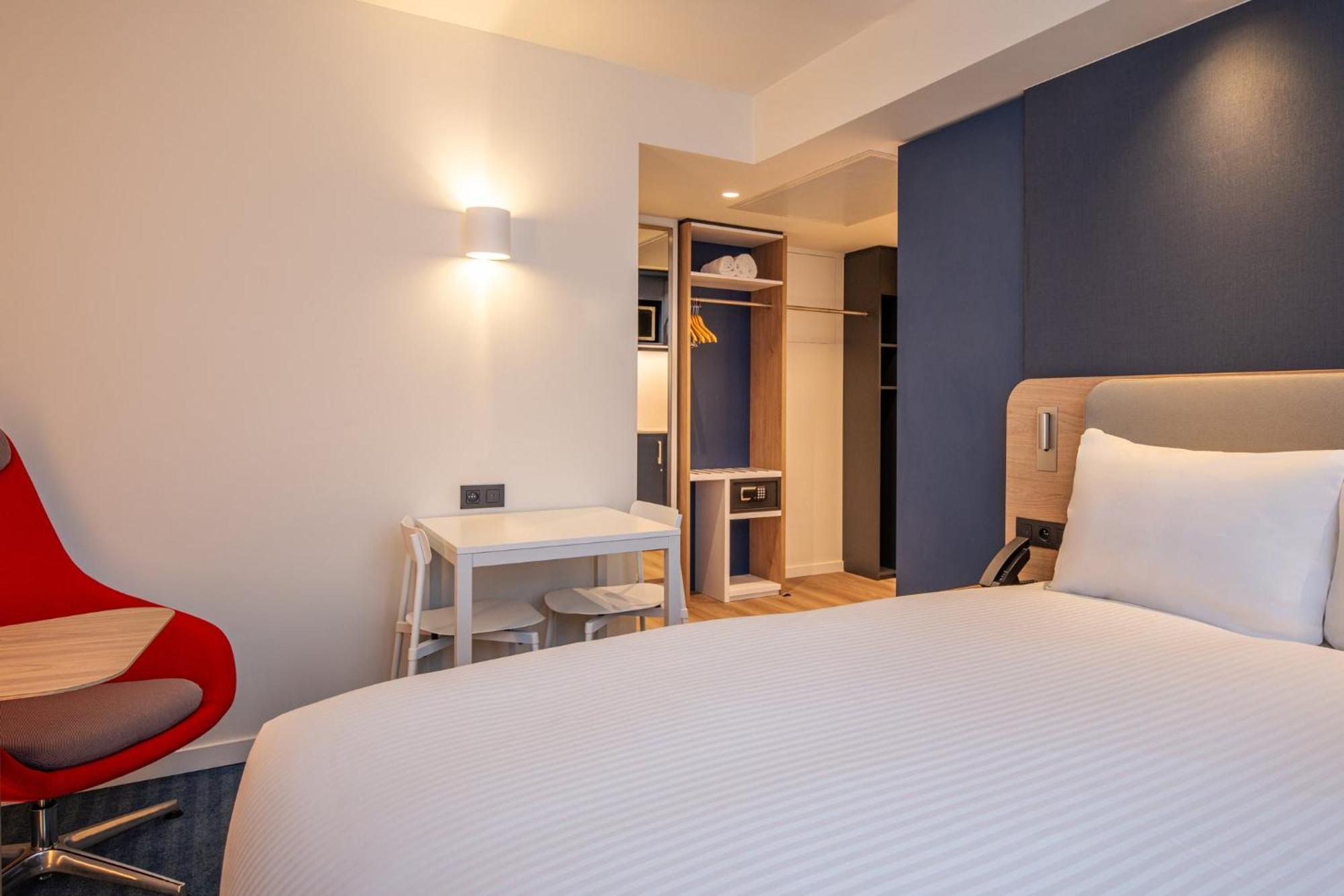 Express & By Ihg Hotel Gent